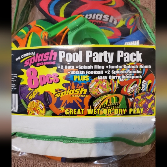 Pool toy set backpack - Picture 2 of 3